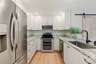 82 Village Green Cir, Savannah, GA 31411 - Photo 16