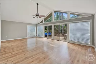 82 Village Green Circle, Savannah, GA 31411 - Photo 8