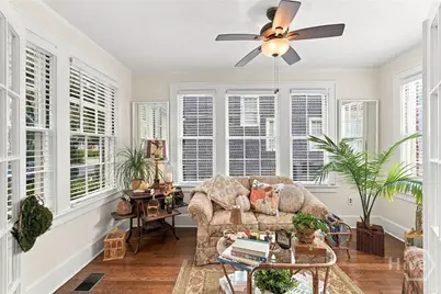 633 E 46th Street, Savannah, GA 31405 - Photo 8