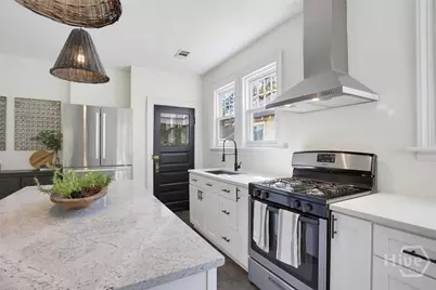 707 E 49th Street, Savannah, GA 31405 - Photo 16