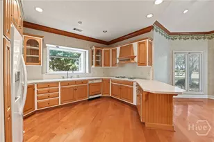 1 Red Bird Ln, Savannah, GA 31411 - Photo 10
