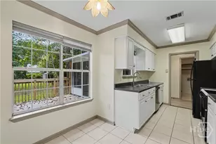 23 E Deerwood Rd, Savannah, GA 31410 - Photo 10