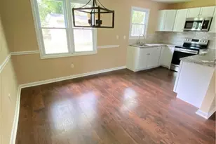 1302 E 70th St, Savannah, GA 31404 - Photo 4