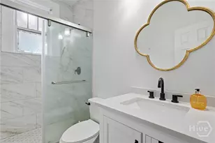 17 E 37th St, Savannah, GA 31401 - Photo 12