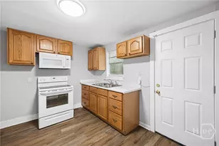 2107 Augusta Ave, Savannah, GA 31415 - Photo 14