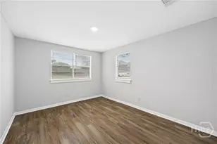 2107 Augusta Ave, Savannah, GA 31415 - Photo 18