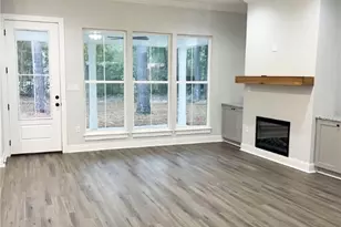 462 W 1st St, Midway, GA 31320 - Photo 8