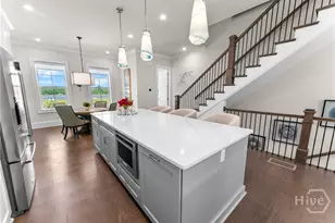 513 Port St, Savannah, GA 31401 - Photo 8