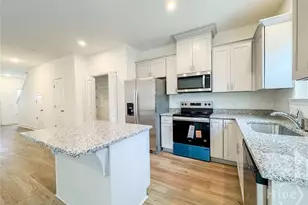 70 Beaumont Dr, Hinesville, GA 31313 - Photo 10