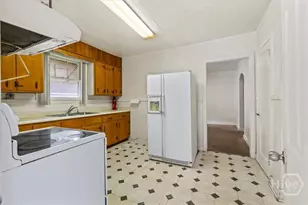 2202 E 41st St, Savannah, GA 31404 - Photo 14