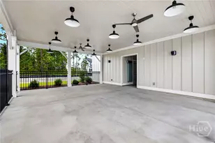 1061 Lakes Blvd, Brunswick, GA 31525 - Photo 14