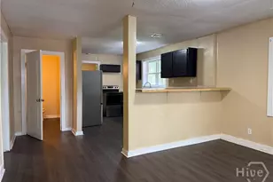1014 Cope St, Savannah, GA 31415 - Photo 12