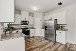 870 Meloney Dr, Hinesville, GA 31313 - Photo 12