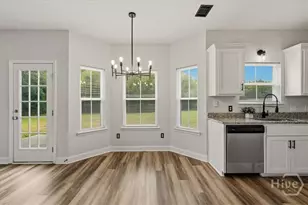 870 Meloney Dr, Hinesville, GA 31313 - Photo 14