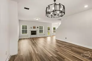 870 Meloney Dr, Hinesville, GA 31313 - Photo 4