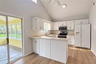 124 Dearborn Dr, Richmond Hill, GA 31324 - Photo 8