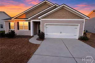287 Hogan Dr, Richmond Hill, GA 31324 - Photo 2