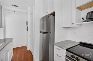 24 E Liberty St, Savannah, GA 31401 - Photo 12