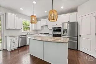204 Whetstone Dr, Savannah, GA 31410 - Photo 10