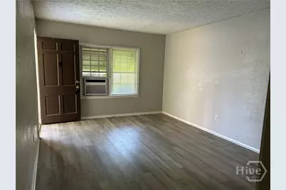 1824 E 39th Street, Savannah, GA 31404 - Photo 4