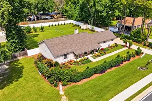 378 Brisbon Rd, Richmond Hill, GA 31324 - Photo 2