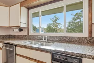7 Lakeshore Ct, Savannah, GA 31419 - Photo 16