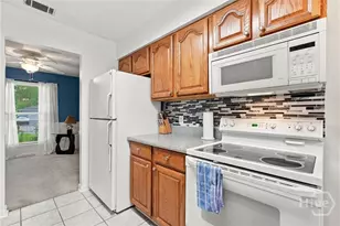 611 Leaning Oaks Dr, Savannah, GA 31410 - Photo 10