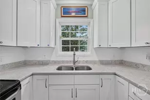1019 Laurel Ave, Tybee Island, GA 31328 - Photo 10