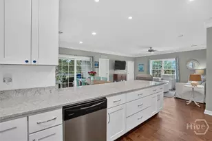 1019 Laurel Ave, Tybee Island, GA 31328 - Photo 12