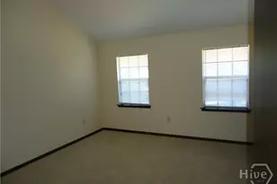 2220 E Victory Dr, Savannah, GA 31404 - Photo 14