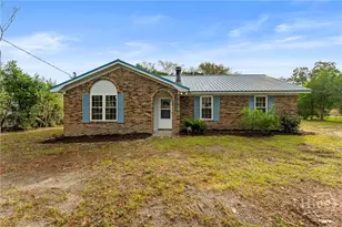 525 Carolyn St, Metter, GA 30439 - Photo 2