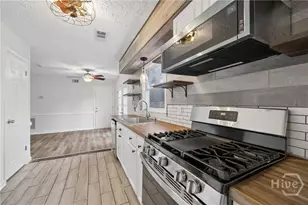 149 Varnedoe Ave, Garden City, GA 31408 - Photo 24