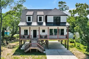 136 N Middleton Ave, Oak Island, NC 28465 - Photo 1