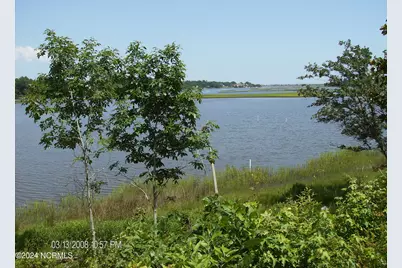 135 E High Bluff Drive, Hampstead, NC 28443 - Photo 1