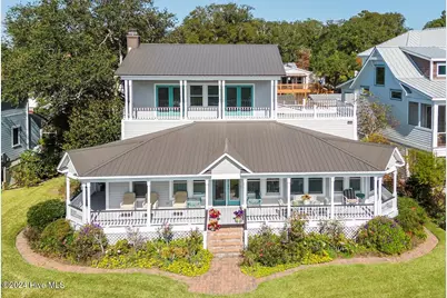 516 W Brunswick Street, Southport, NC 28461 - Photo 1