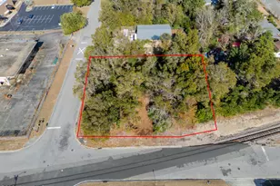 1313 S 6th St, Wilmington, NC 28401 - Photo 1