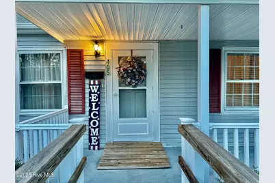 405 E Simmons Avenue, Williamston, NC 27892 - Photo 1