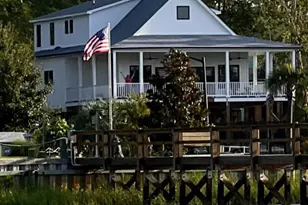 1507 E Yacht Dr, Oak Island, NC 28465 - Photo 1