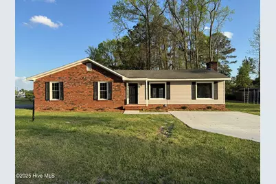 2303 Leigh Street, Kinston, NC 28501 - Photo 1