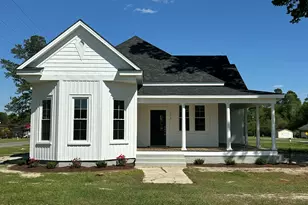 212 N Hill St, Faison, NC 28341 - Photo 1