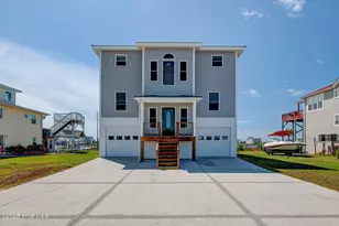 233 Grandview Dr, Sneads Ferry, NC 28460 - Photo 1