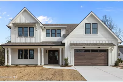 207 Club Point Drive, Cape Carteret, NC 28584 - Photo 1