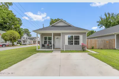 501 Roanoke Avenue, Elizabeth City, NC 27909 - Photo 1