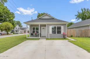 501 Roanoke Ave, Elizabeth City, NC 27909 - Photo 1