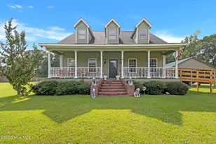 469 Noa Dr, Maxton, NC 28364 - Photo 1