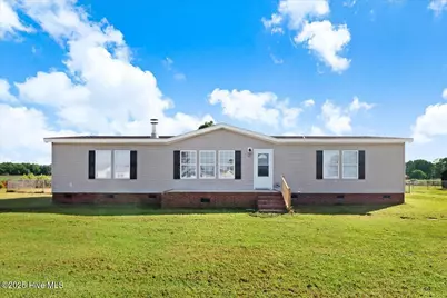 102 Country Farm Place, Pikeville, NC 27863 - Photo 1
