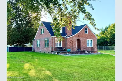 301 S Church Street, Roseboro, NC 28382 - Photo 1