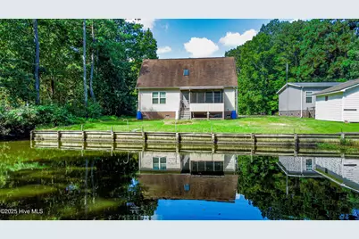 152 E Inlet Circle, Hertford, NC 27944 - Photo 1