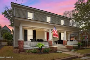 423 E Main St, Washington, NC 27889 - Photo 1