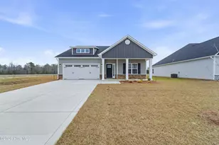 727 Regiment Rd, Jacksonville, NC 28546 - Photo 1